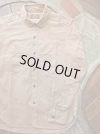 ADJUSTABLE COSTUME アジャスタブルコスチューム - ラウンドカラーワークシャツ　ベージュ　【MADE IN JAPAN】