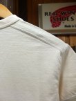 画像11: PHERROW'S フェローズ - Vガゼット付きプレーンTシャツ　オートミール　【MADE IN JAPAN】