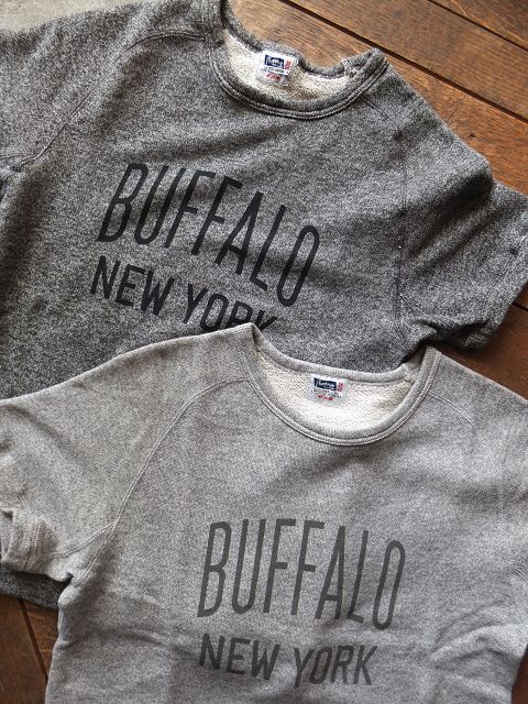 画像: PHERROW'S - ''BUFFALO NEW YORK'' ミニ裏毛スウェットTシャツ